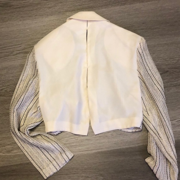 ⭐️ VINTAGE Cropped Sheer Bolero Jacket - Picture 4 of 5